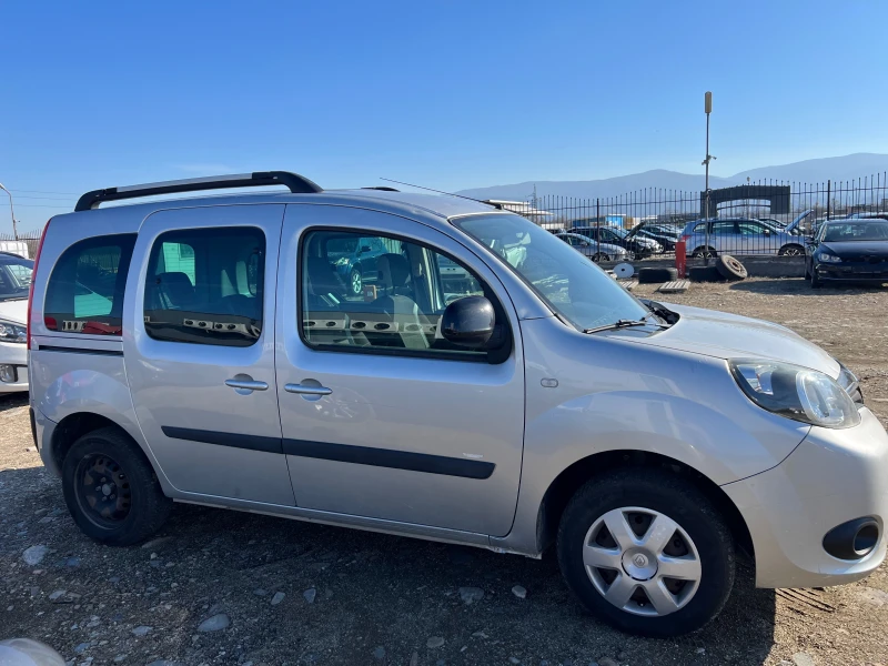 Renault Kangoo 1.5 DCI, снимка 4 - Автомобили и джипове - 49403191