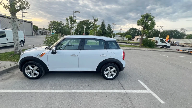 Mini Countryman One D, снимка 4 - Автомобили и джипове - 51852579