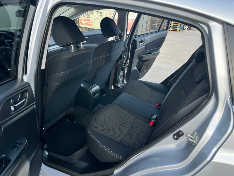 Subaru XV 1, 6i-4x4/ГАЗ/КАМЕРА/ОБСЛУЖЕН/ТОП СЪСТОЯНИЕ!!!, снимка 13 - Автомобили и джипове - 51121784