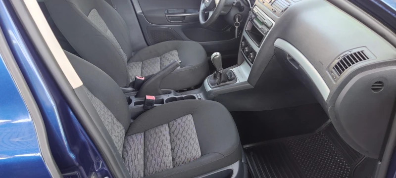 Skoda Octavia ШВЕЙЦАРИЯ, 4Х4, снимка 12 - Автомобили и джипове - 51364167