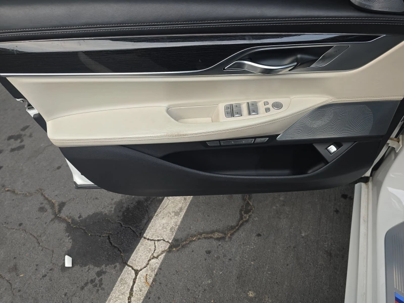 BMW 750 M* SPORT* XDRIVE* BOWER* WILKINS* ДИСТРОНИК* ОБДУХ, снимка 7 - Автомобили и джипове - 52574361