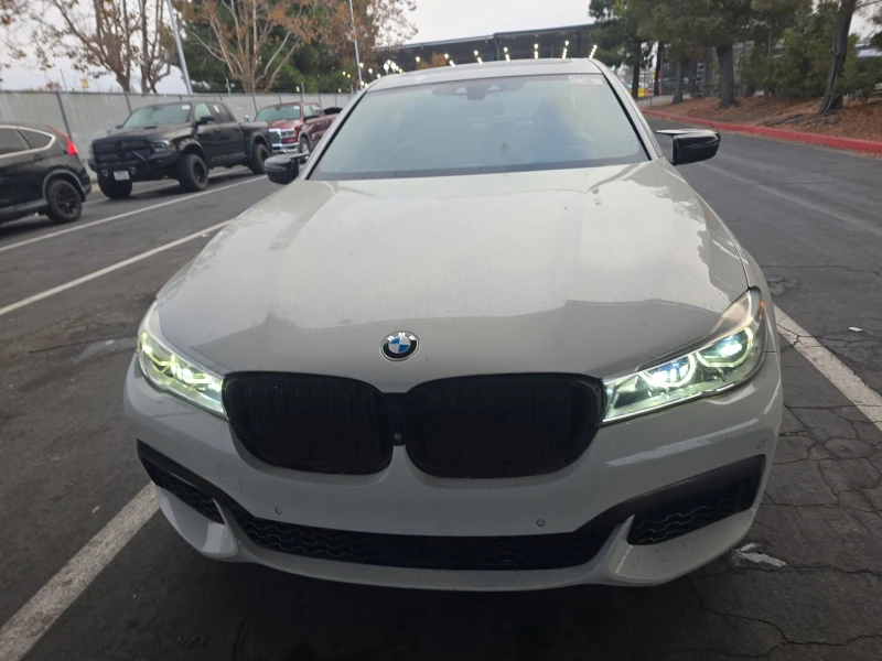 BMW 750 M* SPORT* XDRIVE* BOWER* WILKINS* ДИСТРОНИК* ОБДУХ, снимка 5 - Автомобили и джипове - 52574361