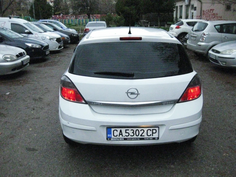Opel Astra H, снимка 4 - Автомобили и джипове - 52596820