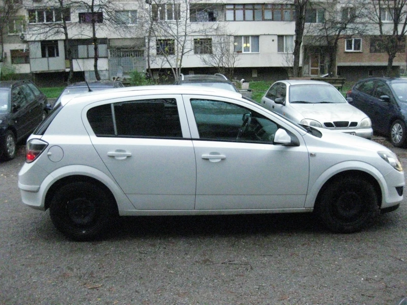 Opel Astra H, снимка 5 - Автомобили и джипове - 52596820