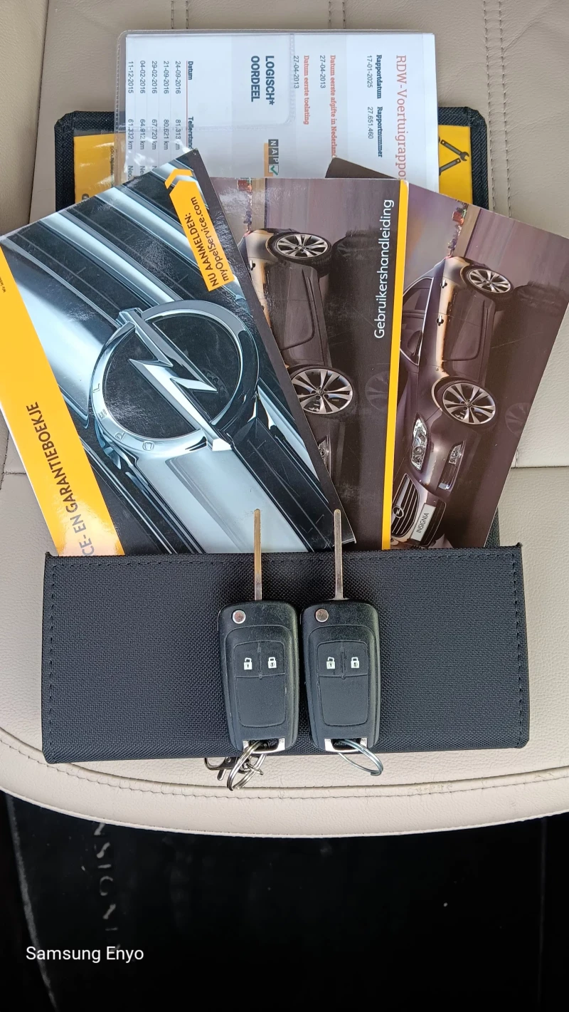 Opel Insignia 1.4 Turbo , снимка 17 - Автомобили и джипове - 52917906