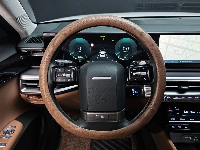 Hyundai Grandeur 1.6 Automatic, снимка 13 - Автомобили и джипове - 55891737