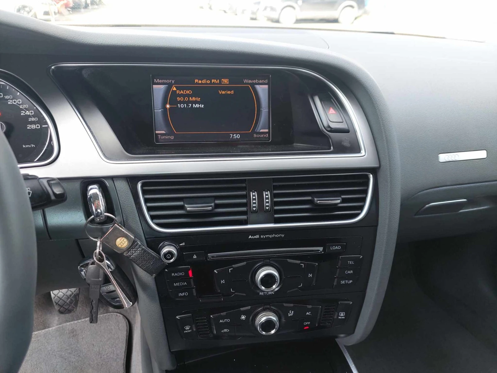 Audi A5 2, 0TDI 177ps LED | Mobile.bg   11