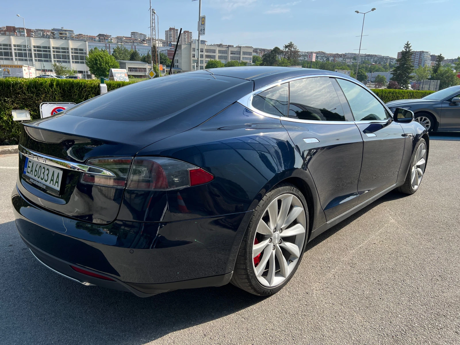 Tesla Model S P85D - изображение 4