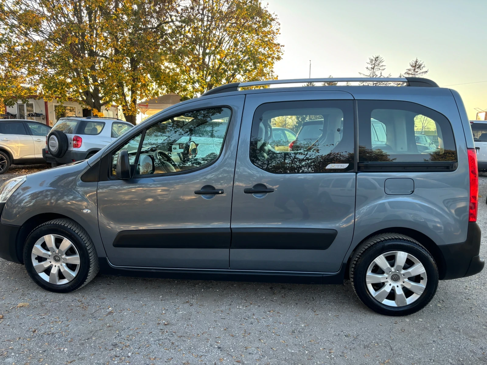 Citroen Berlingo 2009+ 1.6HDI+ 110кс+ XTR+ С.ИСТОРИЯ-КАТО НОВА - изображение 7