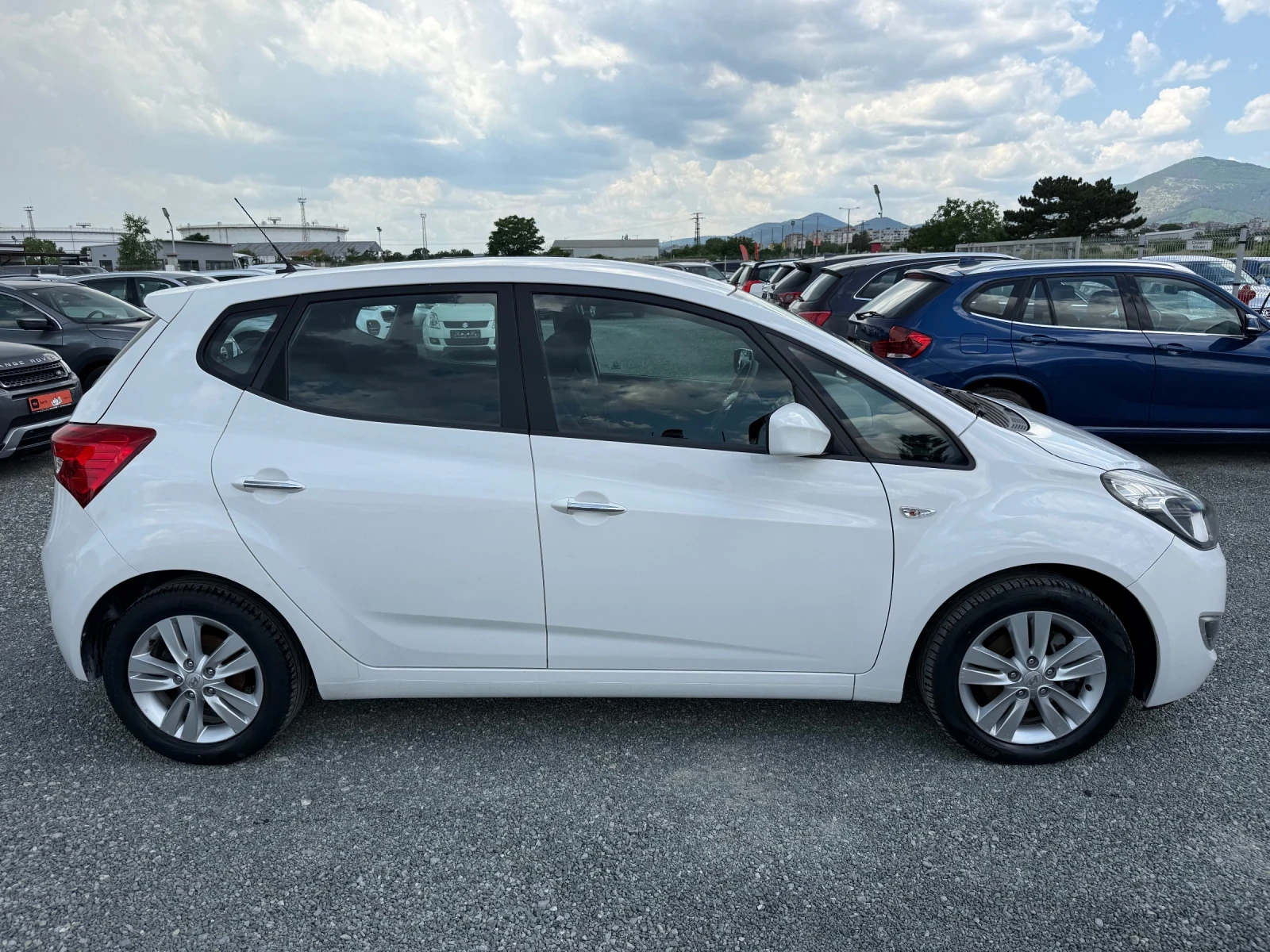 Hyundai Ix20 (KATO НОВА) - изображение 4