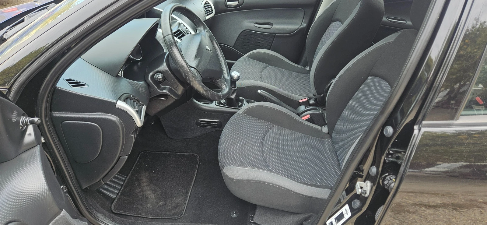 Peugeot 206 1.4i, TOP - изображение 10