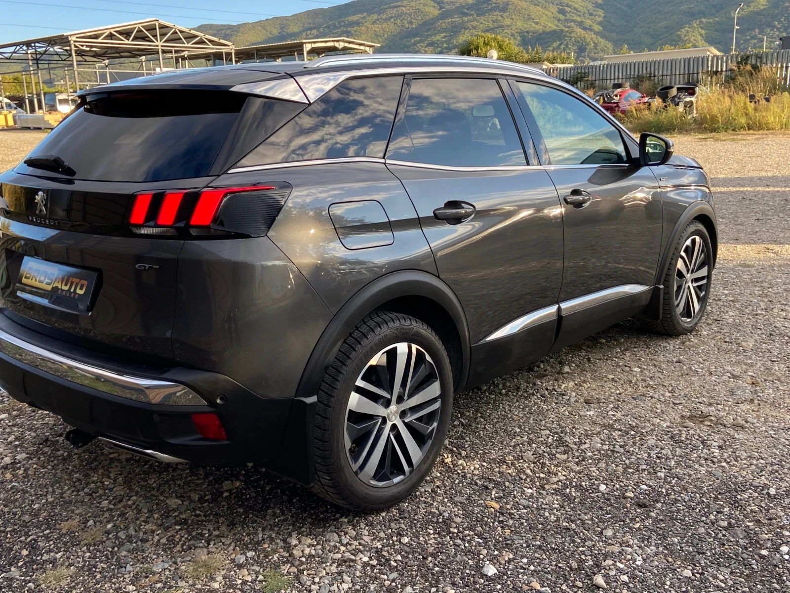 Peugeot 3008 2.0 GT LINE KEYLESS GO 360 KAMERI EURO 6 - изображение 8