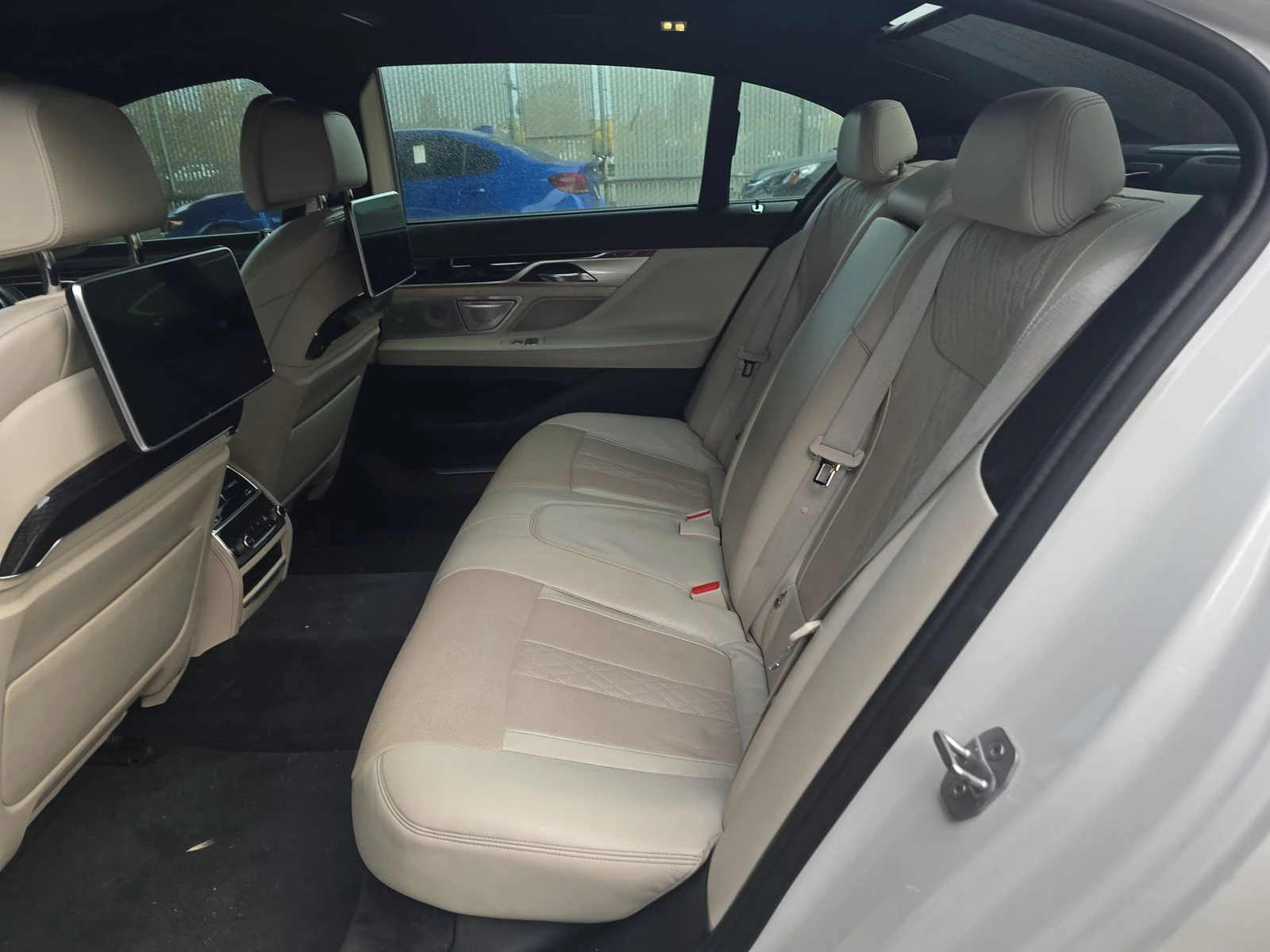 BMW 750 M* SPORT* XDRIVE* BOWER* WILKINS* *  | Mobile.bg   13