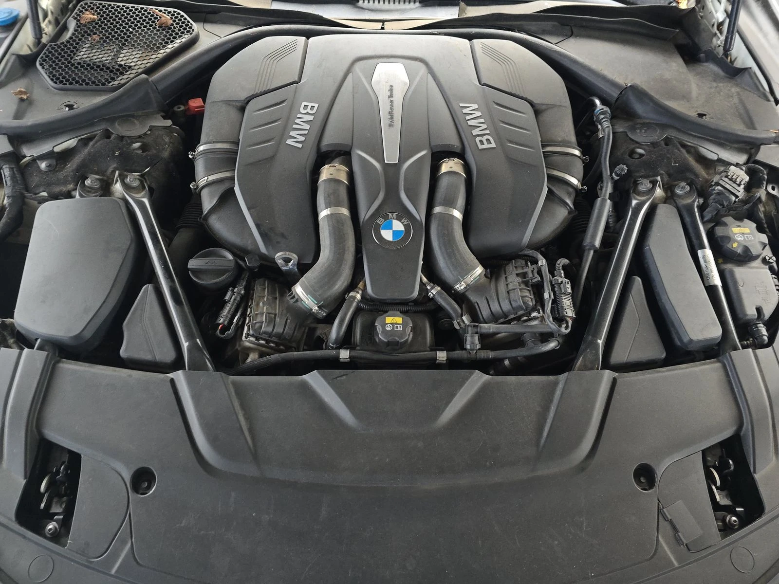 BMW 750 M* SPORT* XDRIVE* BOWER* WILKINS* *  | Mobile.bg   17