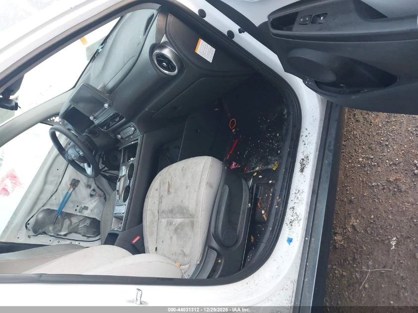 Hyundai Accent ELECTRIC Front Wheel Drive | Mobile.bg � ����������� 12