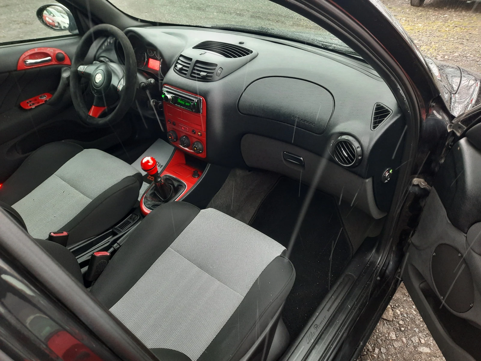 Alfa Romeo 147 1.9 JTD - изображение 9