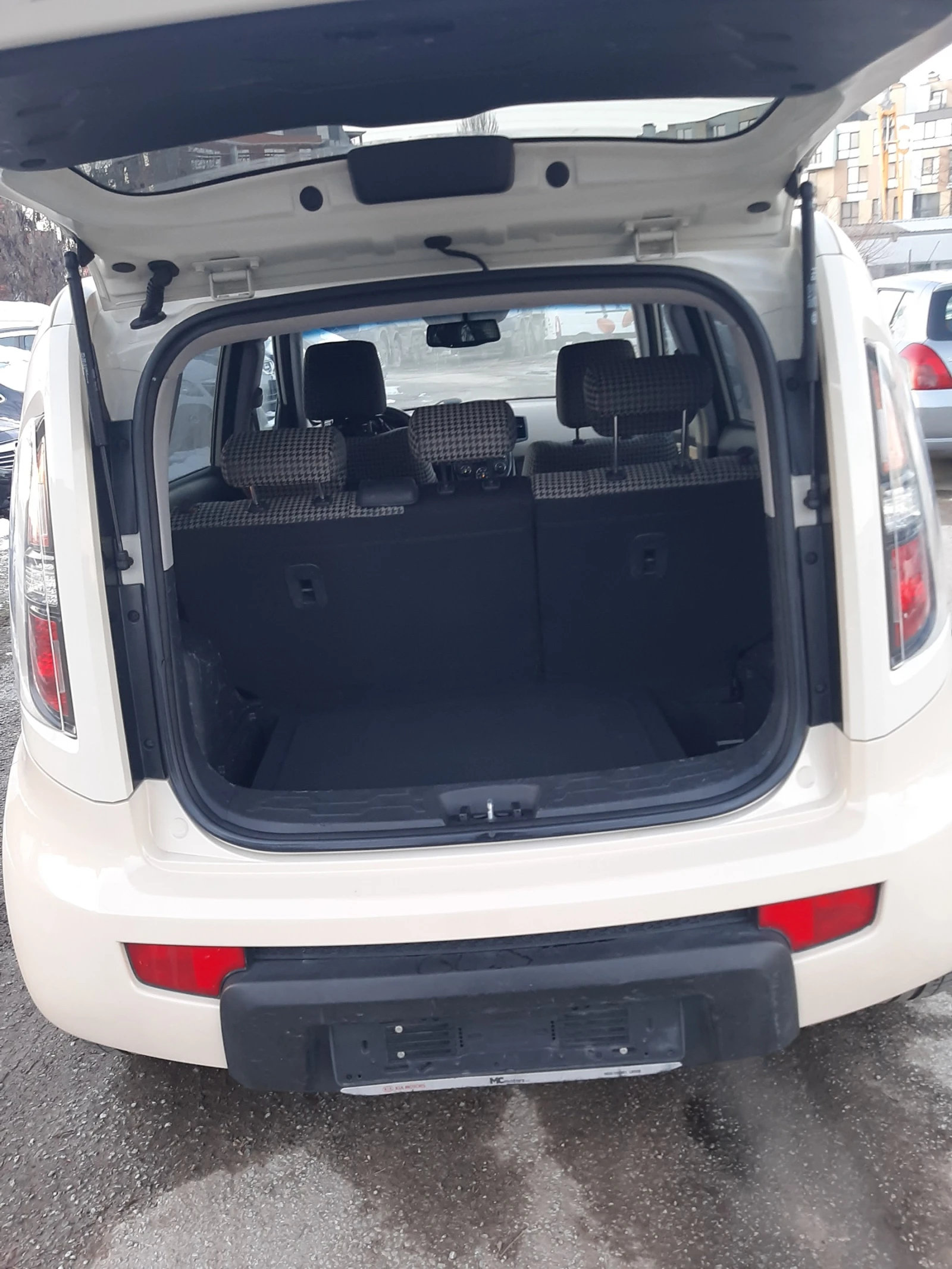 Kia Soul 1.4 газ , снимка 12 - Автомобили и джипове - 54117033