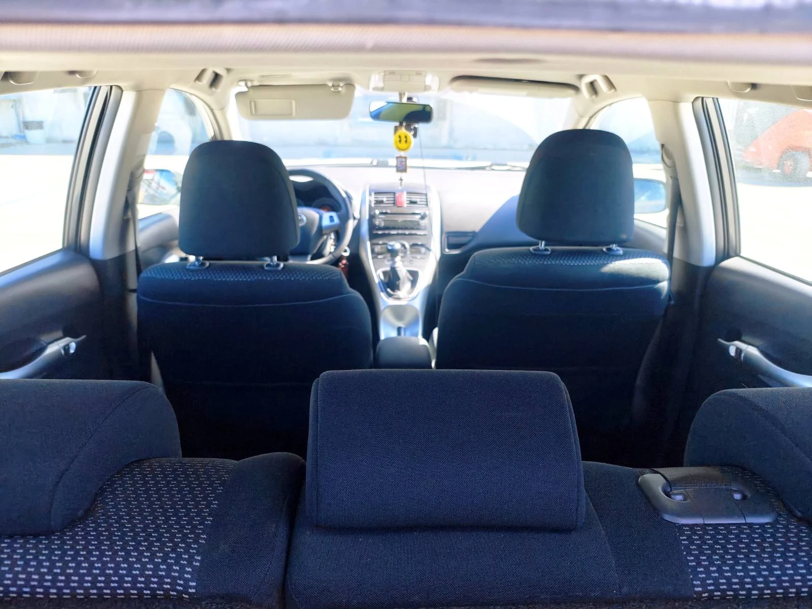 Toyota Auris, снимка 11 - Автомобили и джипове - 54139886