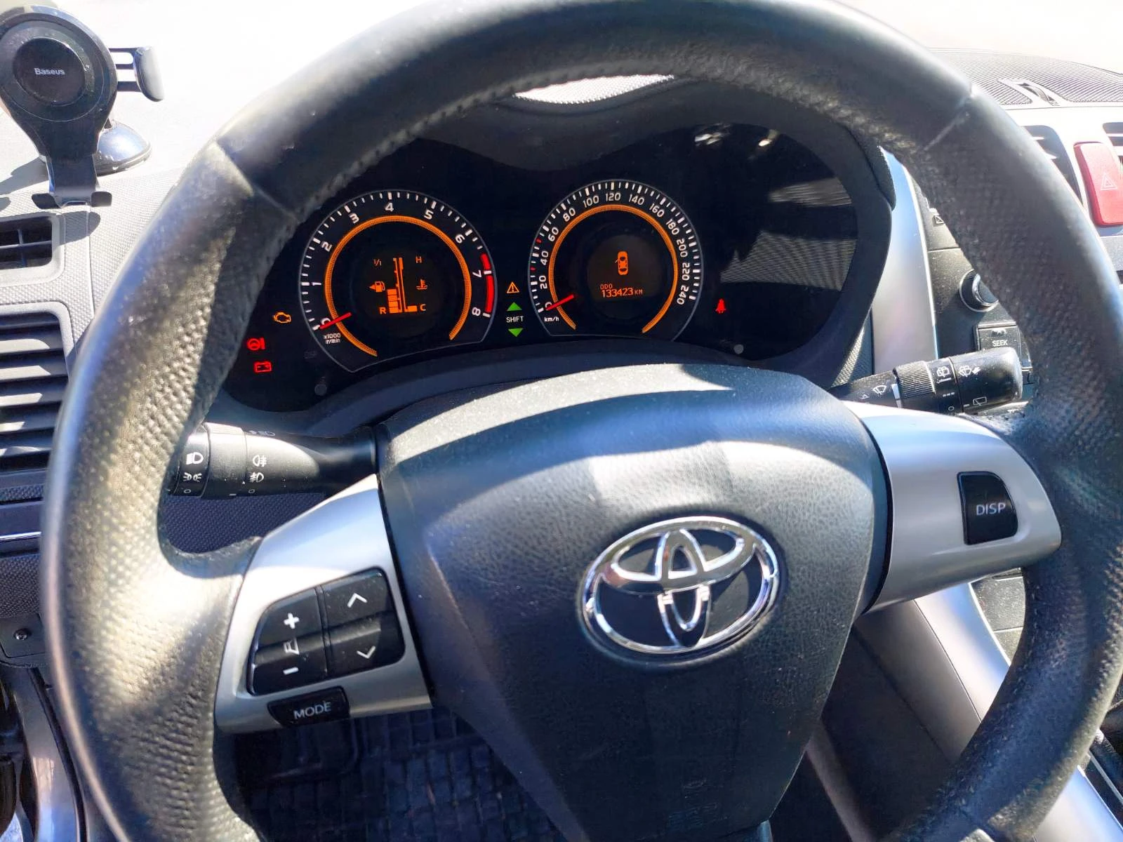 Toyota Auris, снимка 6 - Автомобили и джипове - 54139886