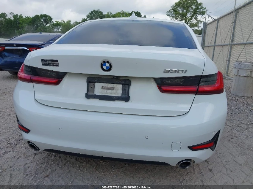 BMW 330 DIGITAL* Hi-Fi* CARPLAY* CAMERA* , снимка 5 - Автомобили и джипове - 54165466