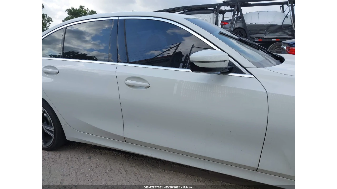 BMW 330 DIGITAL* Hi-Fi* CARPLAY* CAMERA* , снимка 7 - Автомобили и джипове - 54165466