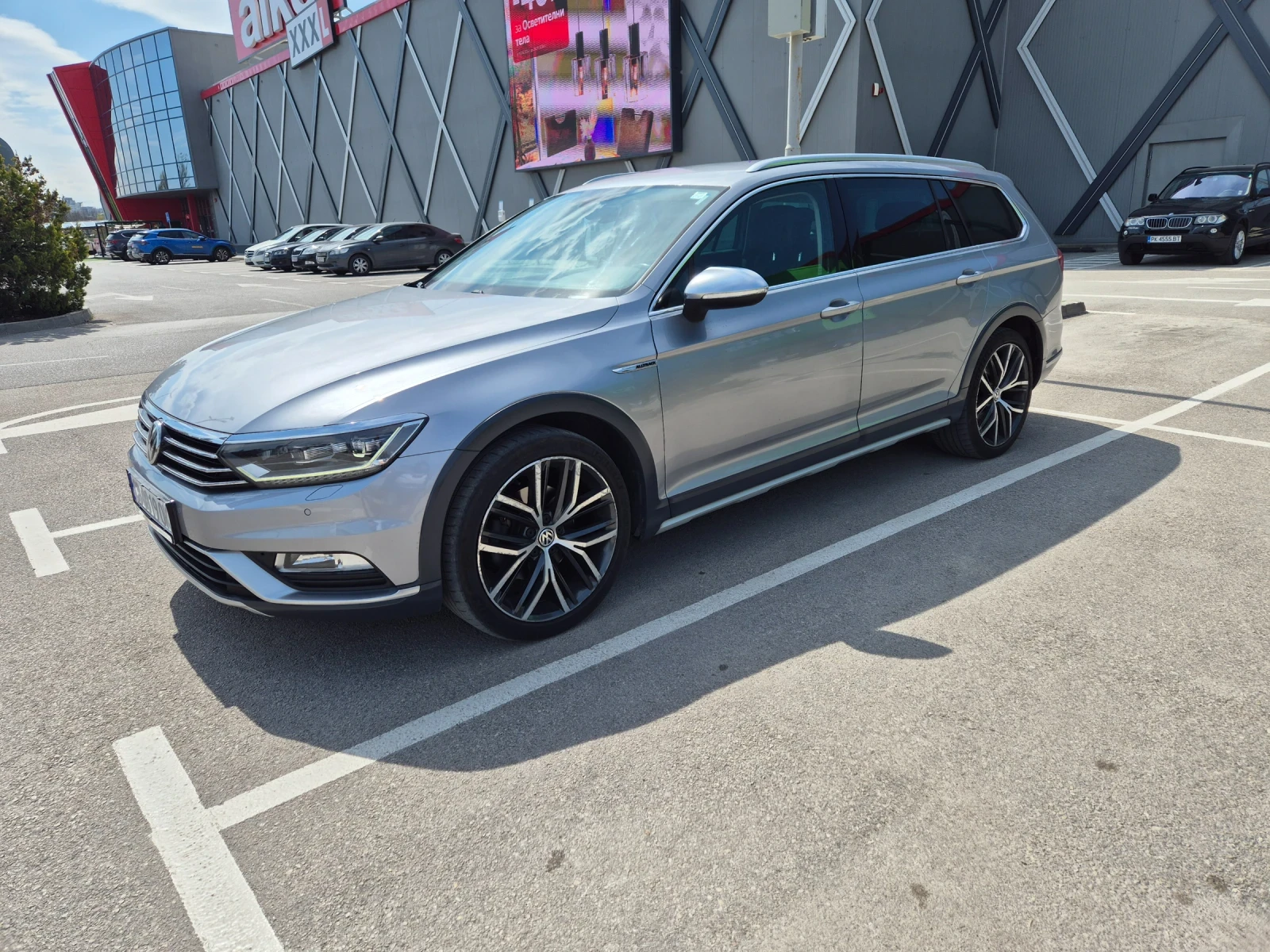 VW Alltrack 2.0d-190k.4x4 Дигитал.Обслужен автомобил., снимка 2 - Автомобили и джипове - 54259220