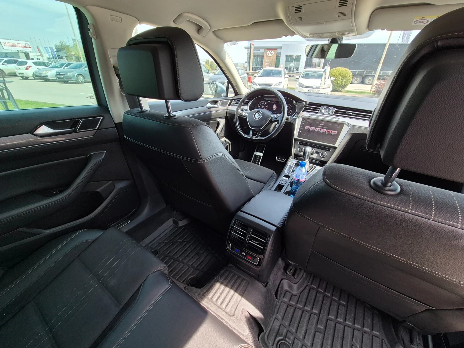 VW Alltrack 2.0d-190k.4x4 Дигитал.Обслужен автомобил., снимка 13 - Автомобили и джипове - 54259220