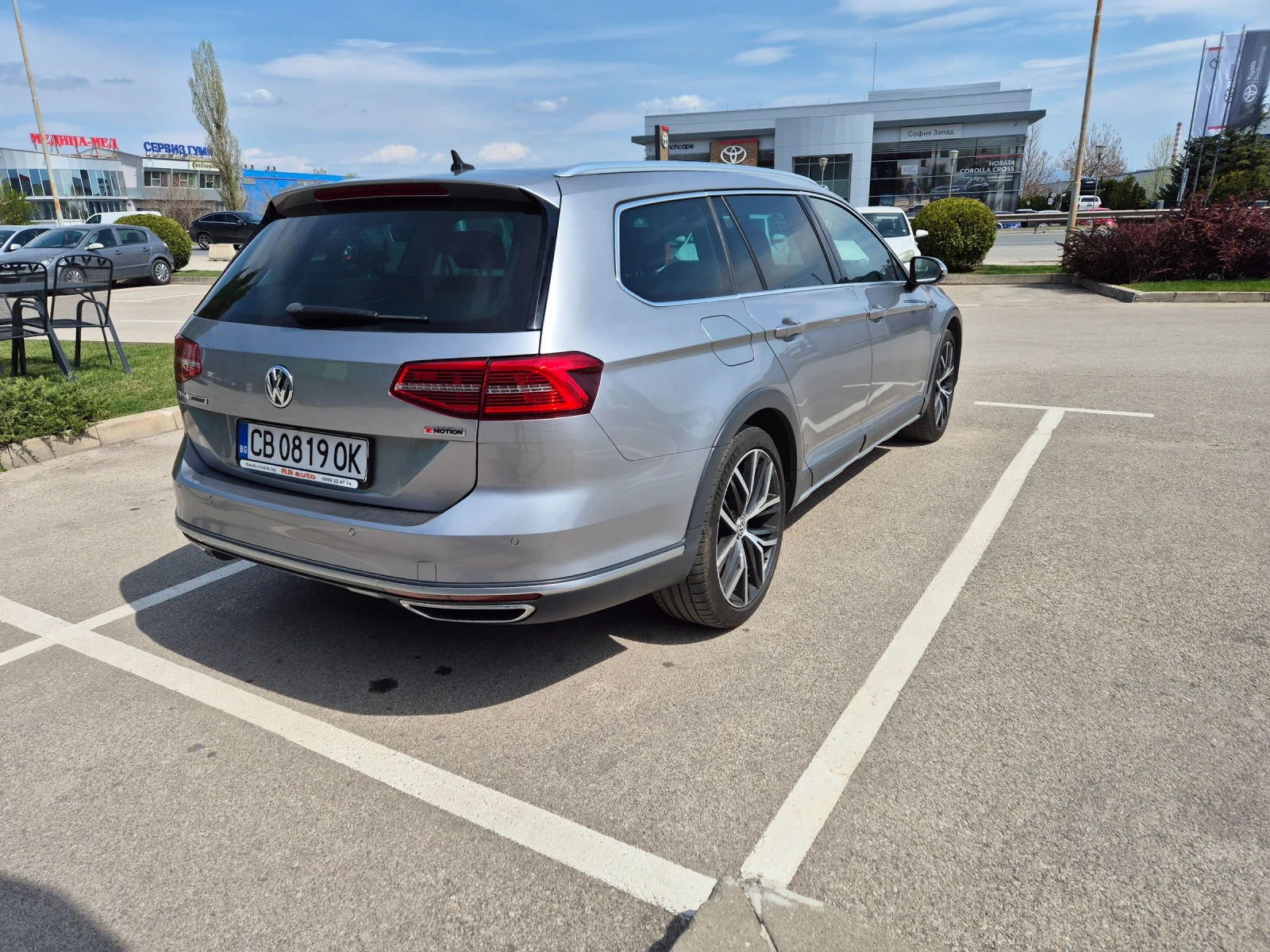 VW Alltrack 2.0d-190k.4x4 Дигитал.Обслужен автомобил., снимка 5 - Автомобили и джипове - 54259220