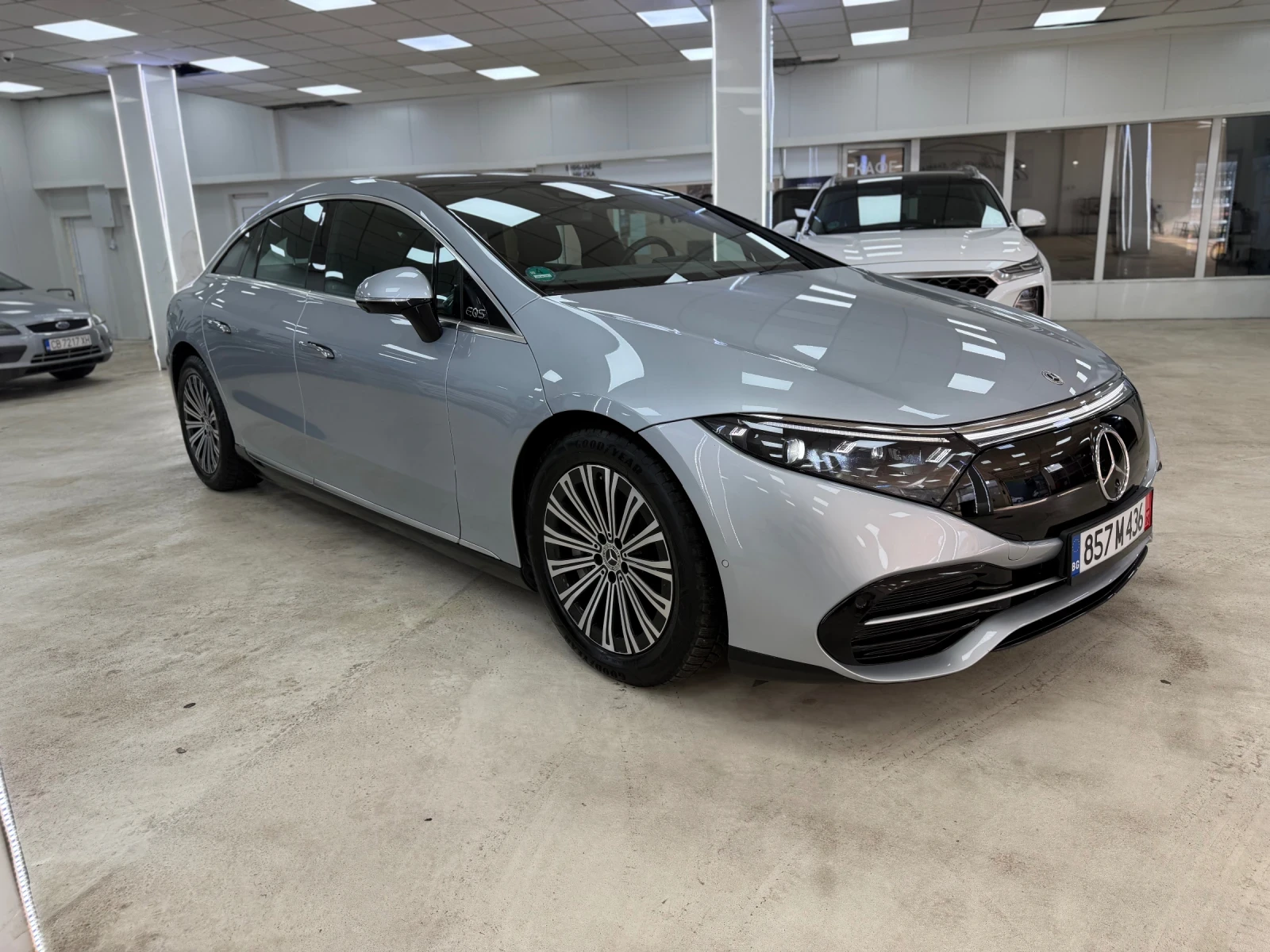 Mercedes-Benz EQS Шампиона на пробега!, снимка 2 - Автомобили и джипове - 55147782