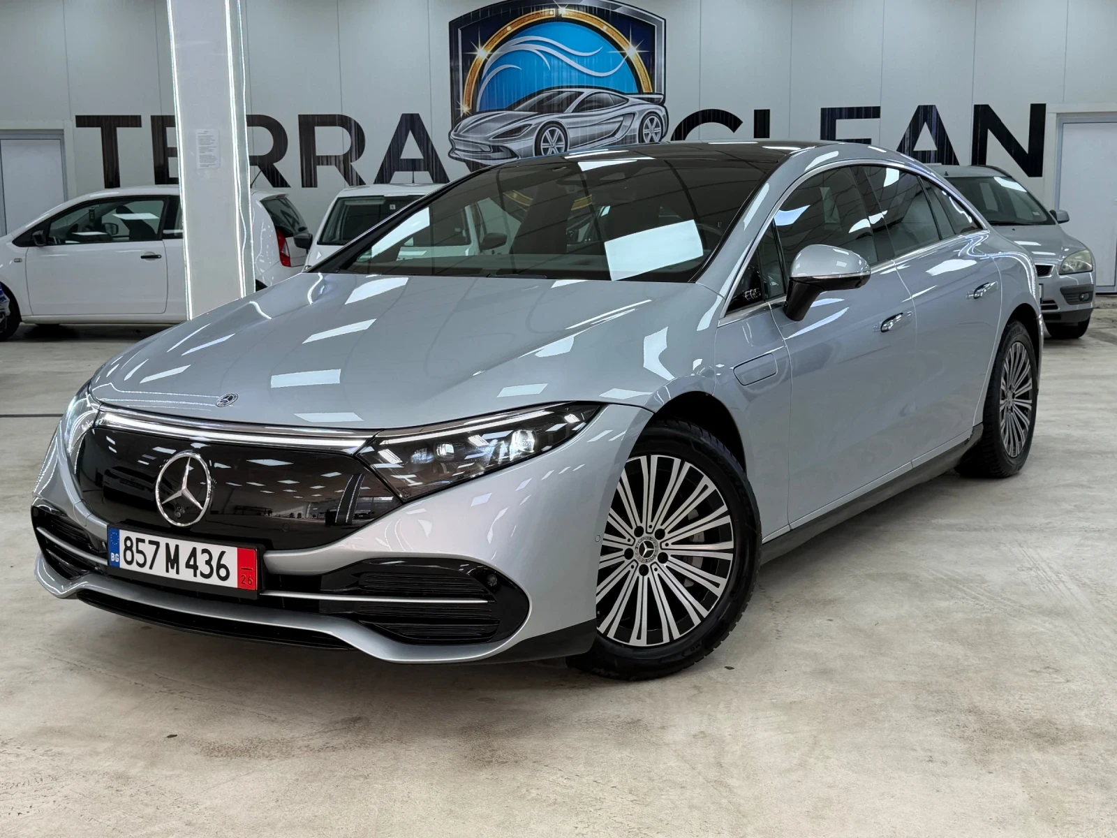 Mercedes-Benz EQS Шампиона на пробега!