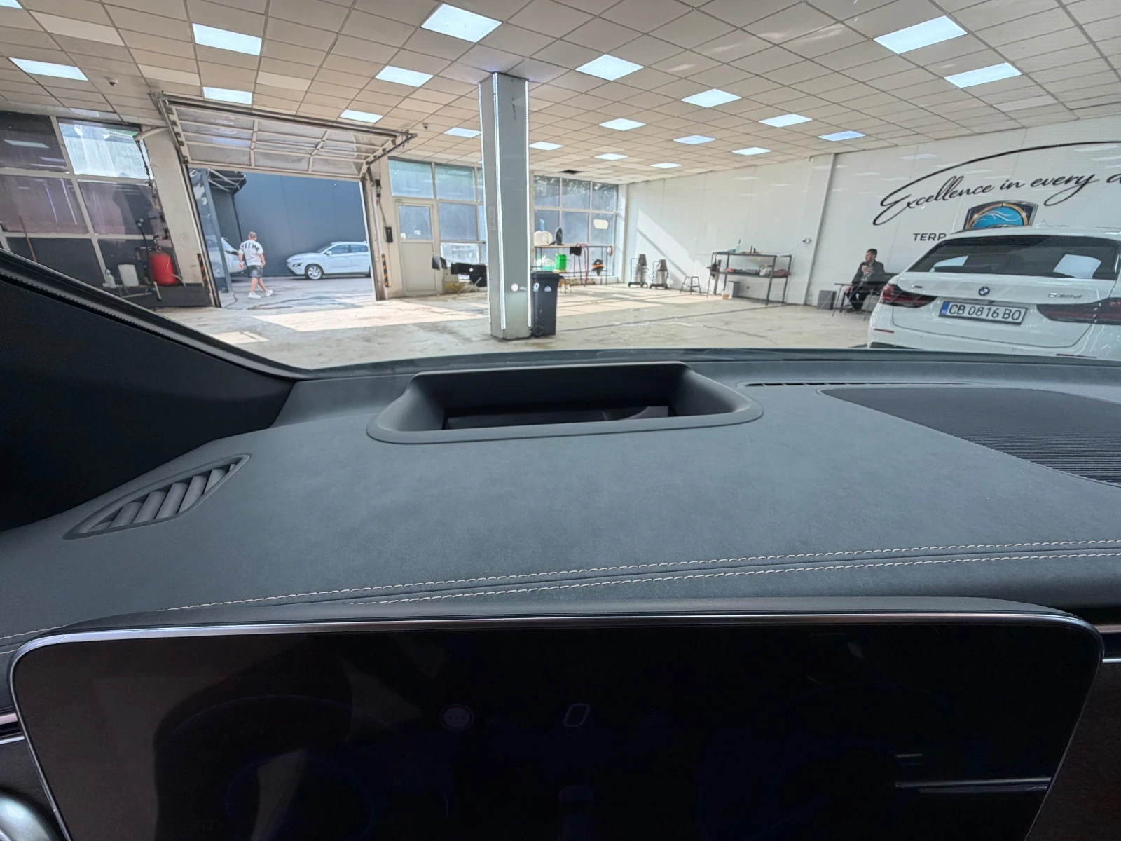 Mercedes-Benz EQS Шампиона на пробега!, снимка 14 - Автомобили и джипове - 55147782