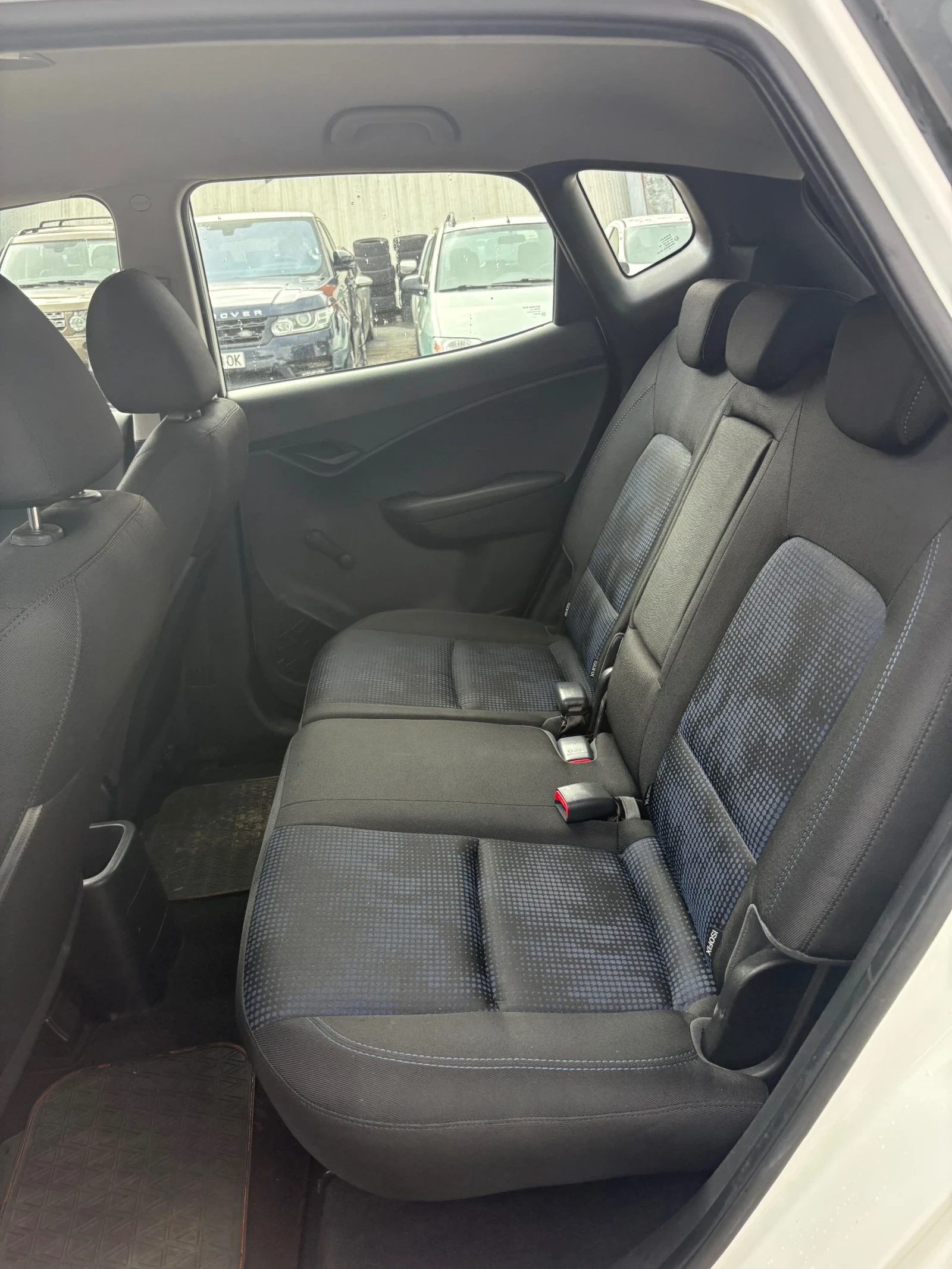 Hyundai Ix20 1.4 CRDI, снимка 8 - Автомобили и джипове - 54526117