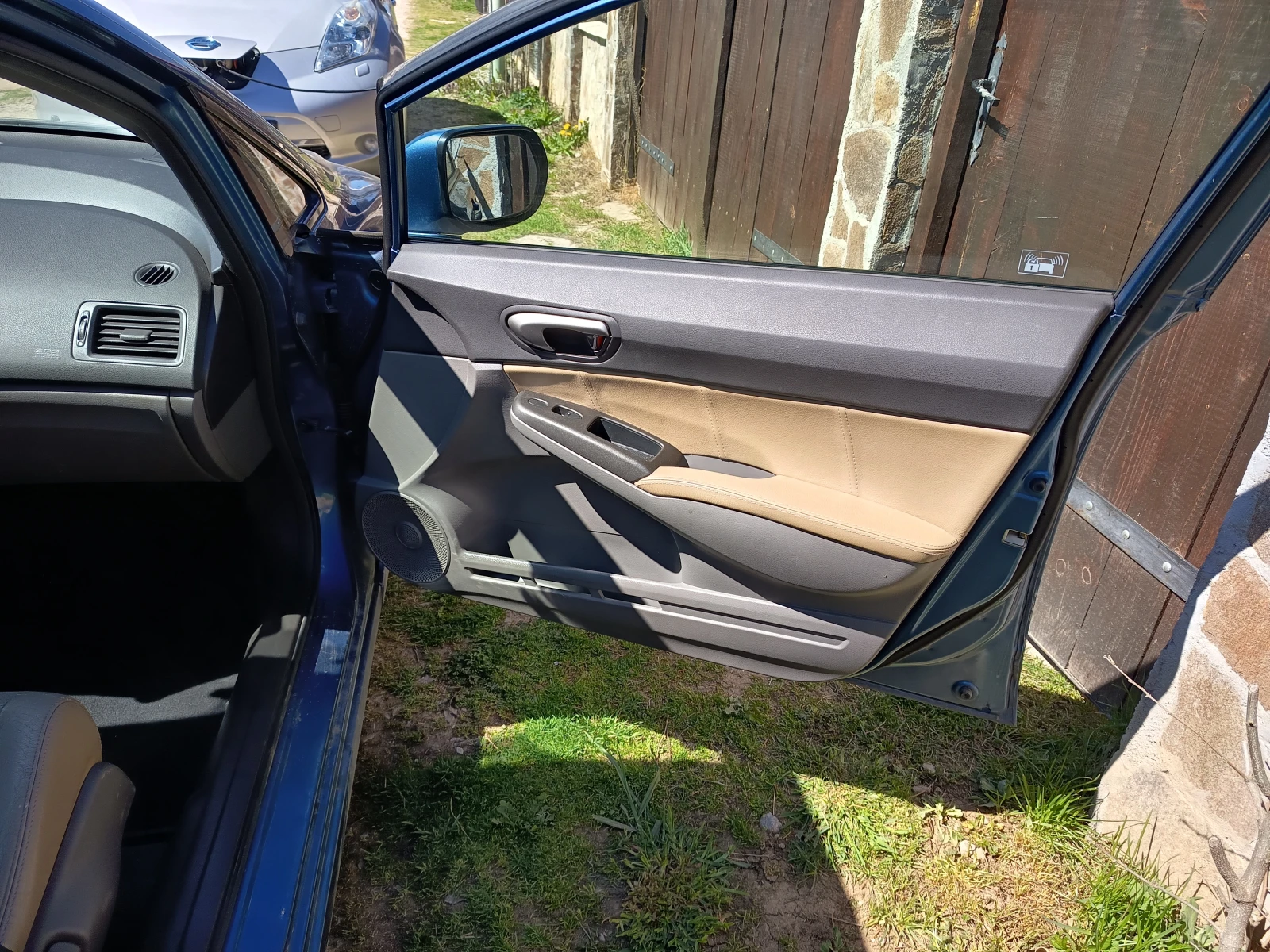 Honda Civic 1.3I, снимка 4 - Автомобили и джипове - 54568478