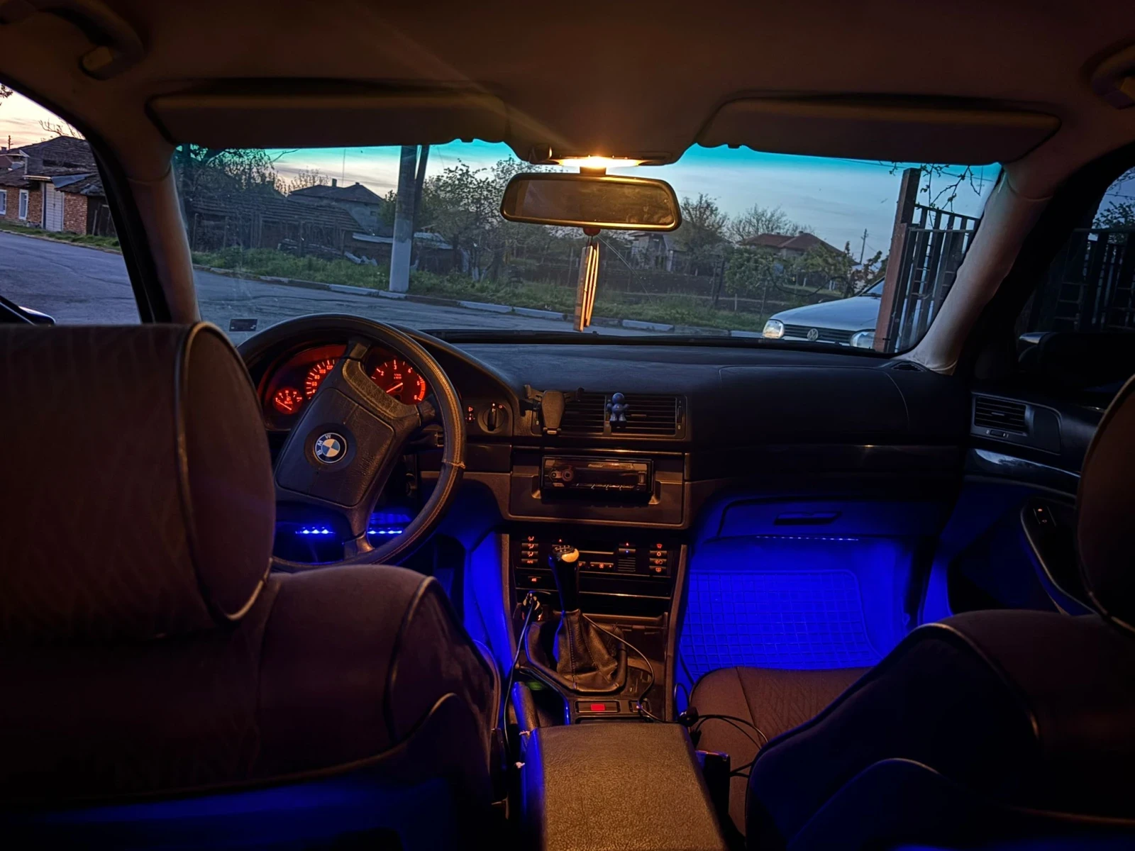 BMW 520, снимка 3 - Автомобили и джипове - 54598687