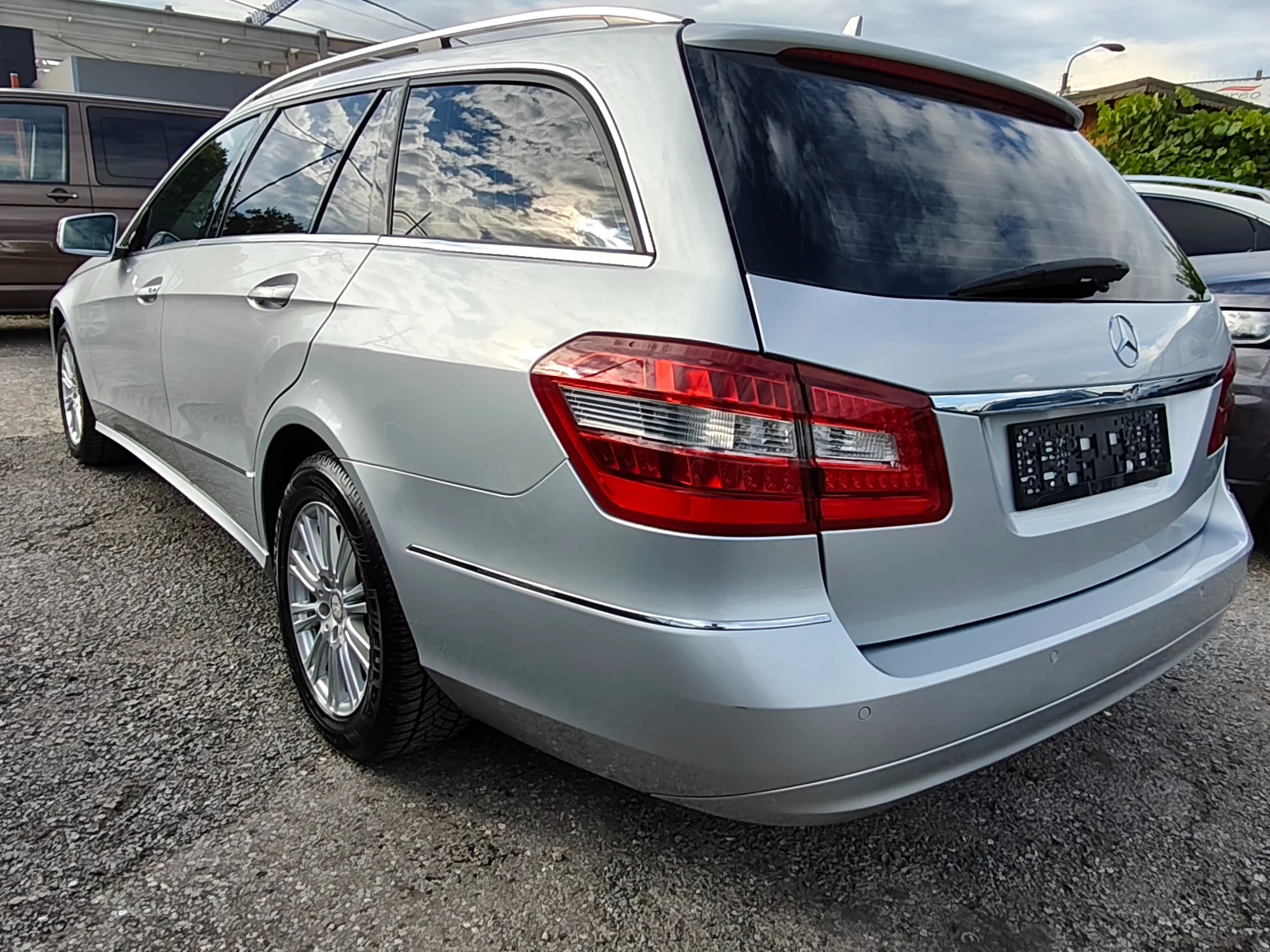 Mercedes-Benz E 220 2.2CDI-170к.с. !!! Нов внос ШВЕЙЦАРИЯ!!!, снимка 5 - Автомобили и джипове - 55146535