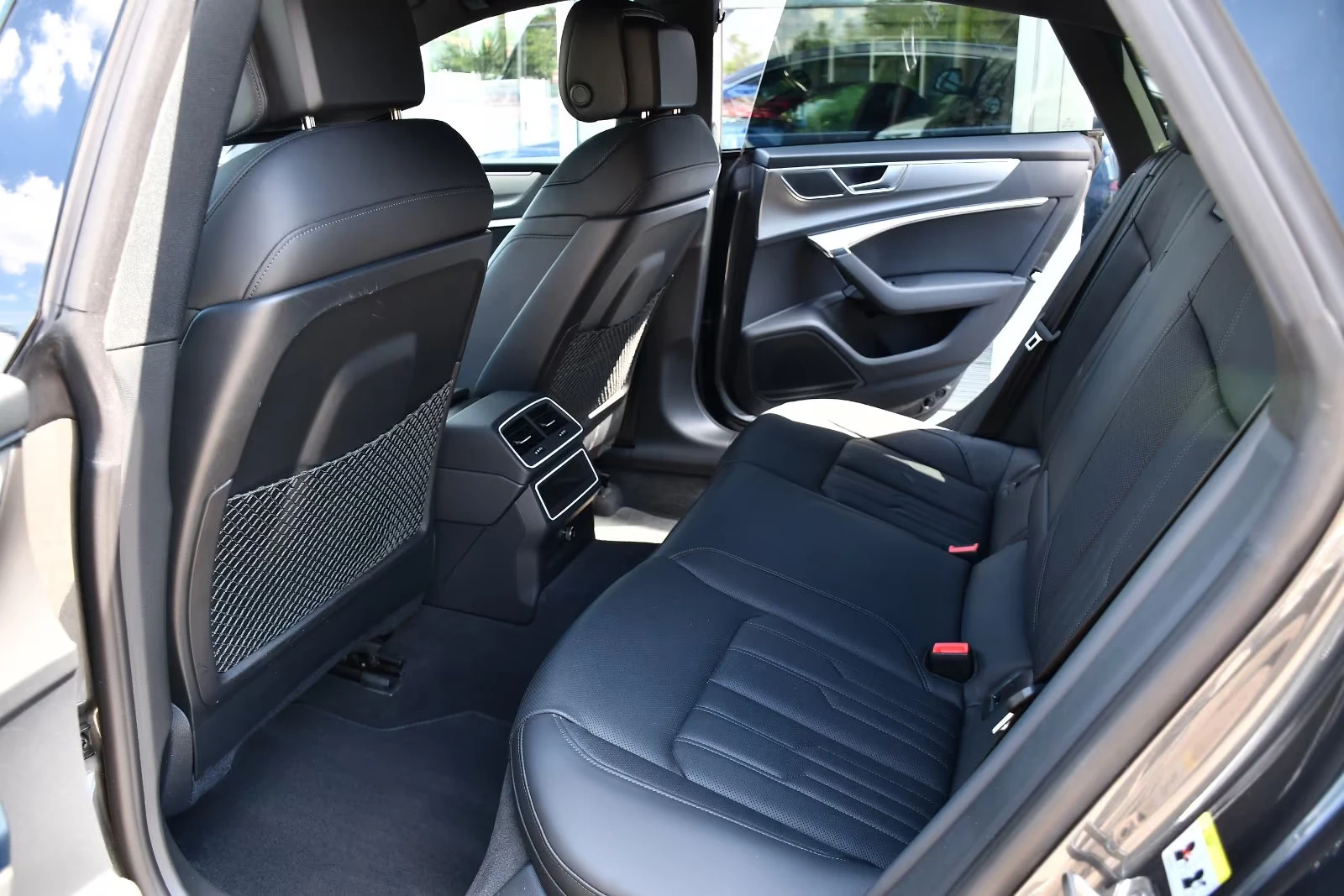 Audi A7 50TDI/286HP/S-LINE/HUD/PANO/360/KLESS/584z, снимка 15 - Автомобили и джипове - 55234147
