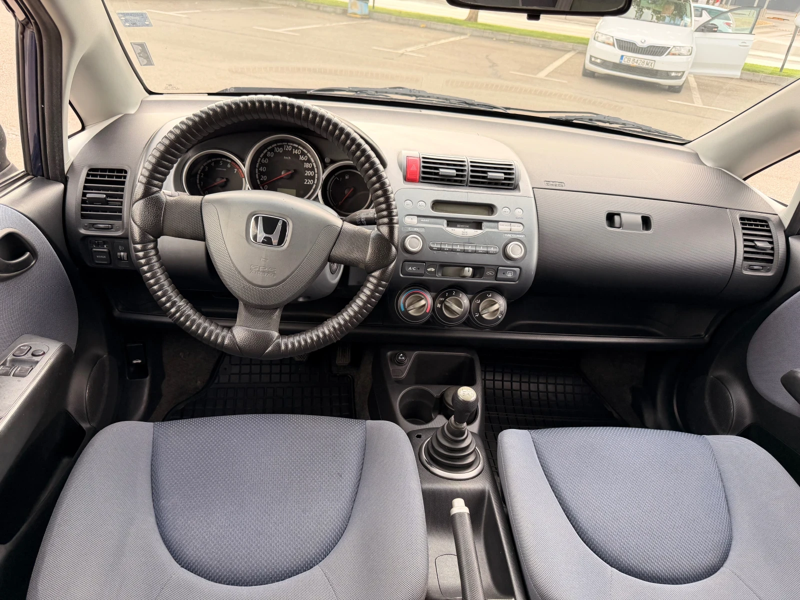 Honda Jazz, снимка 10 - Автомобили и джипове - 55720663