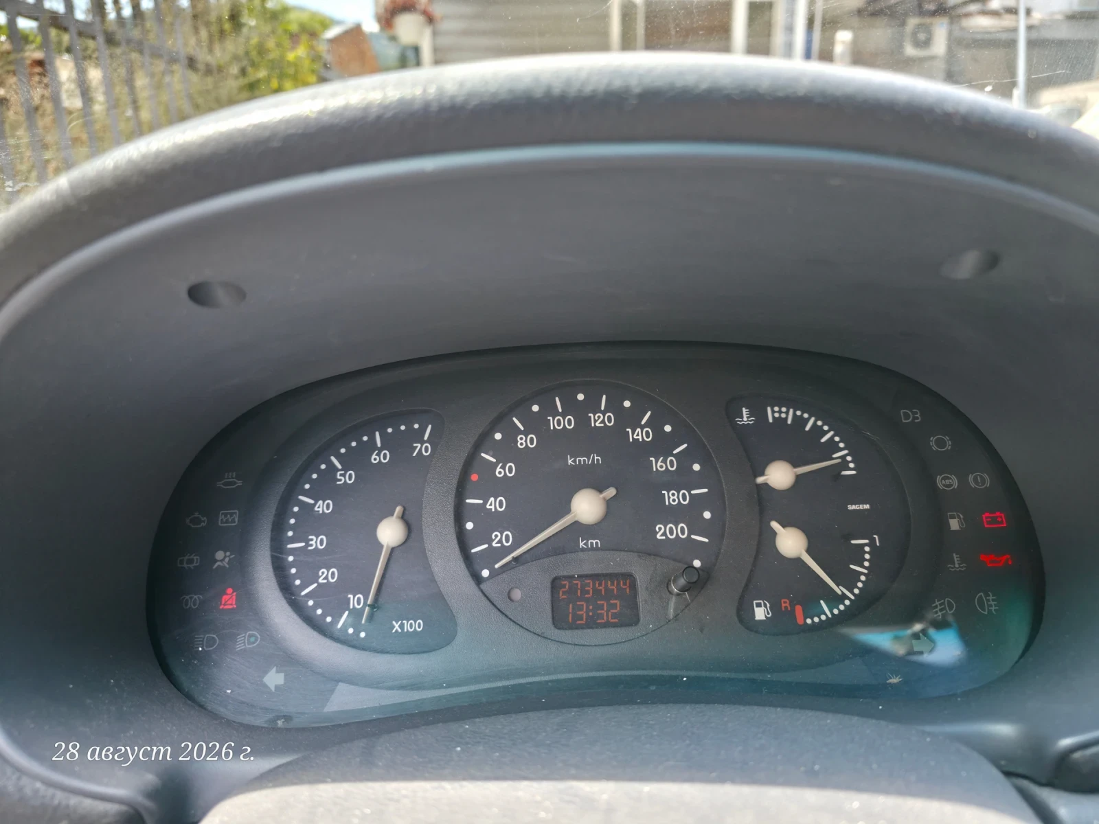 Renault Clio, снимка 7 - Автомобили и джипове - 55845279