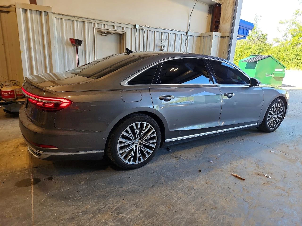 Audi A8 L* QUATTRO* DISTRONIC* ПОДГРЕВ* ОБДУХВАНЕ* 360* , снимка 5 - Автомобили и джипове - 55929376