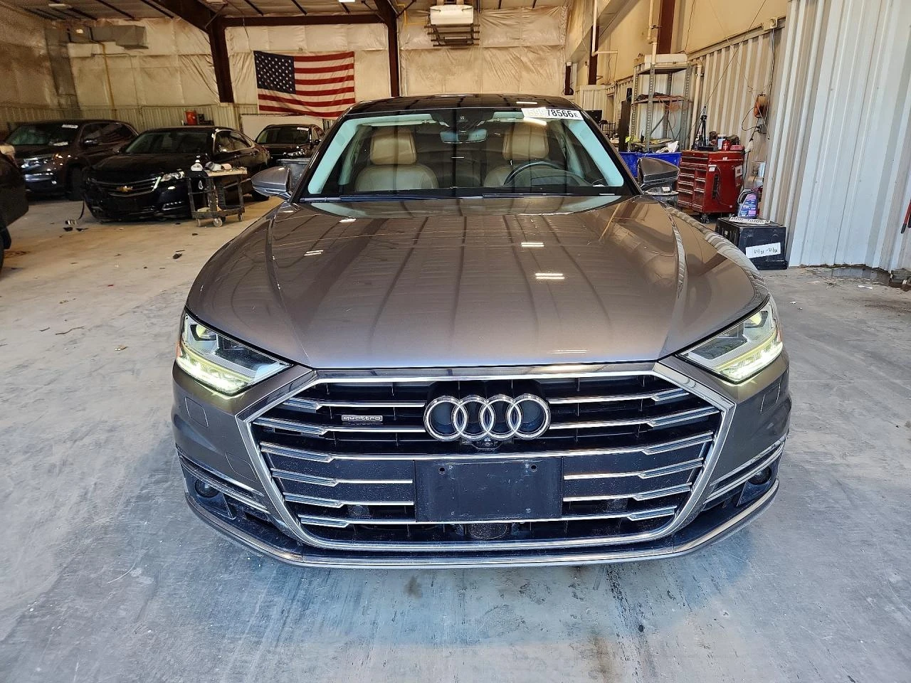 Audi A8 L* QUATTRO* DISTRONIC* ПОДГРЕВ* ОБДУХВАНЕ* 360* , снимка 3 - Автомобили и джипове - 55929376