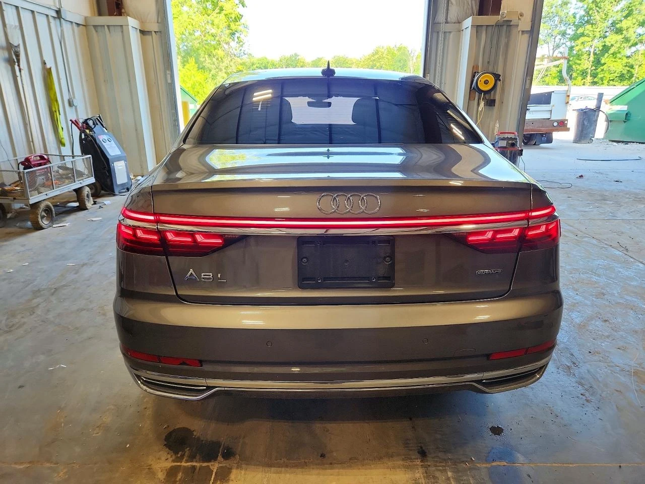 Audi A8 L* QUATTRO* DISTRONIC* ПОДГРЕВ* ОБДУХВАНЕ* 360* , снимка 6 - Автомобили и джипове - 55929376