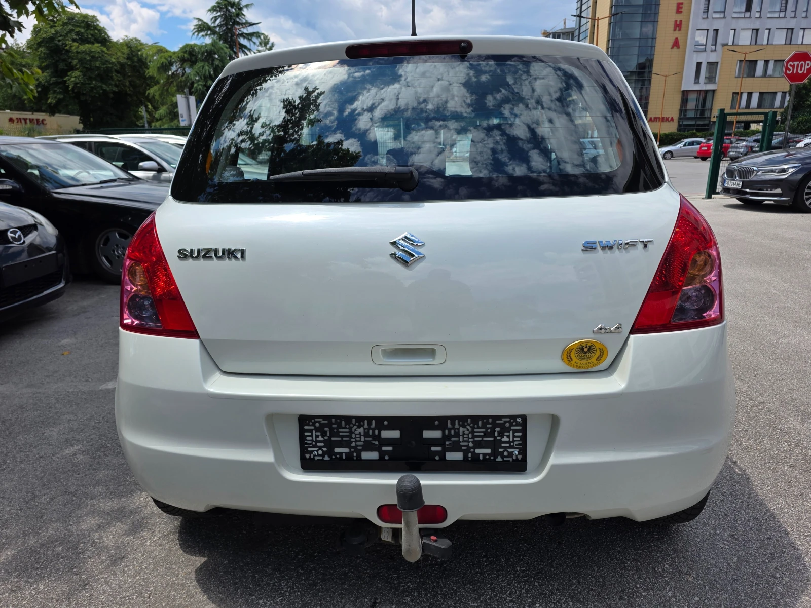 Suzuki Swift 1.3 4х4, снимка 4 - Автомобили и джипове - 55986513