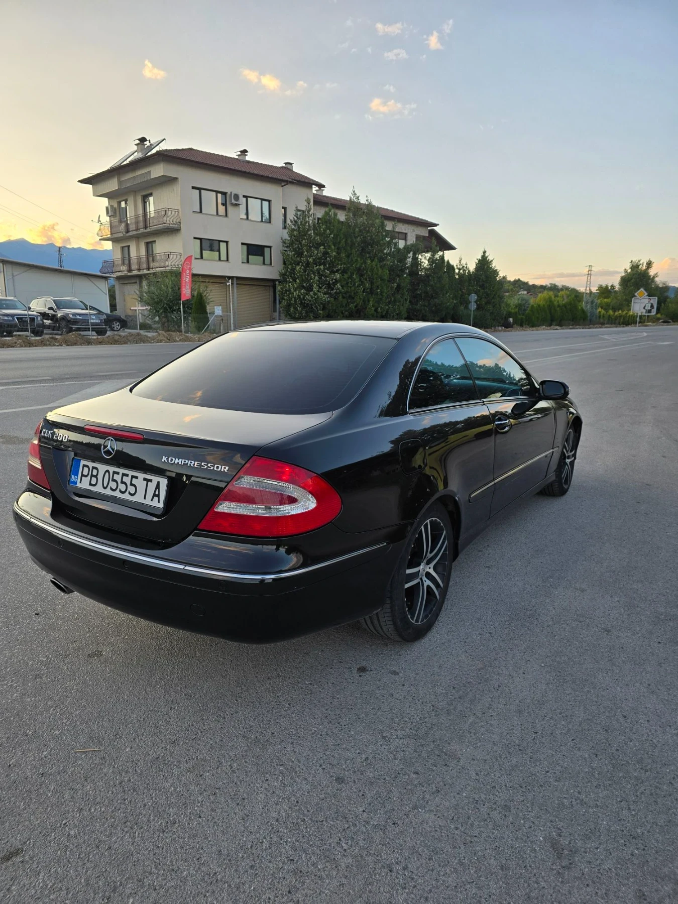 Mercedes-Benz CLK, снимка 4 - Автомобили и джипове - 56080834