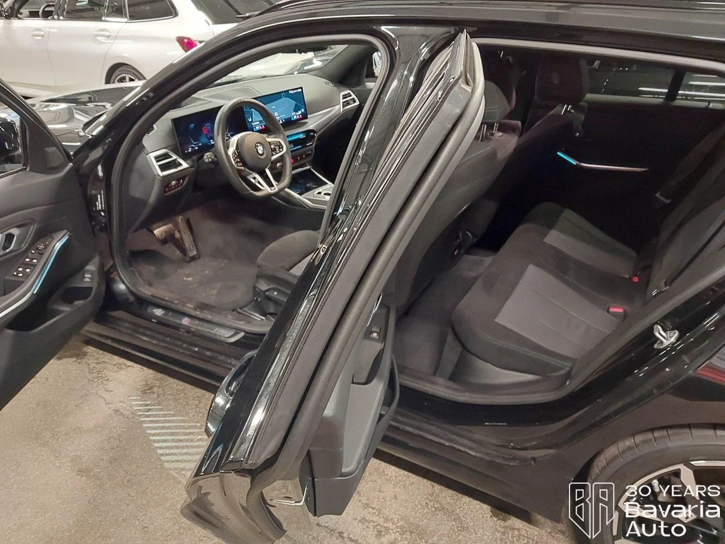 BMW 320 d Touring Sportautomatic, снимка 5 - Автомобили и джипове - 56505863