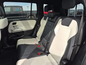 Mercedes-Benz GLB 250 АМГ ПАКЕТ/CARFAX/ПОДГРЕВ/ПАНО/АМБИЕНТ/ФИНАНСИРАНЕ, снимка 11