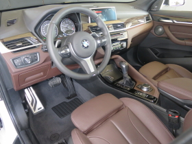 BMW X1 20d xDrive, M-Paket, Keyless-Go, Панорама, Памет, снимка 7 - Автомобили и джипове - 38144465