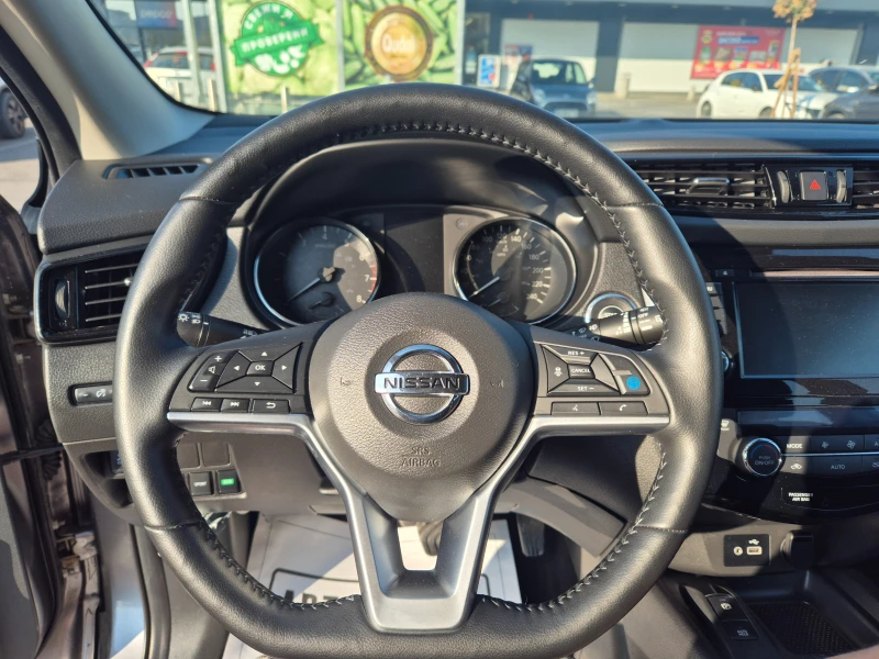 Nissan Qashqai 2.0 Benzin  7600km, снимка 11 - Автомобили и джипове - 47713379