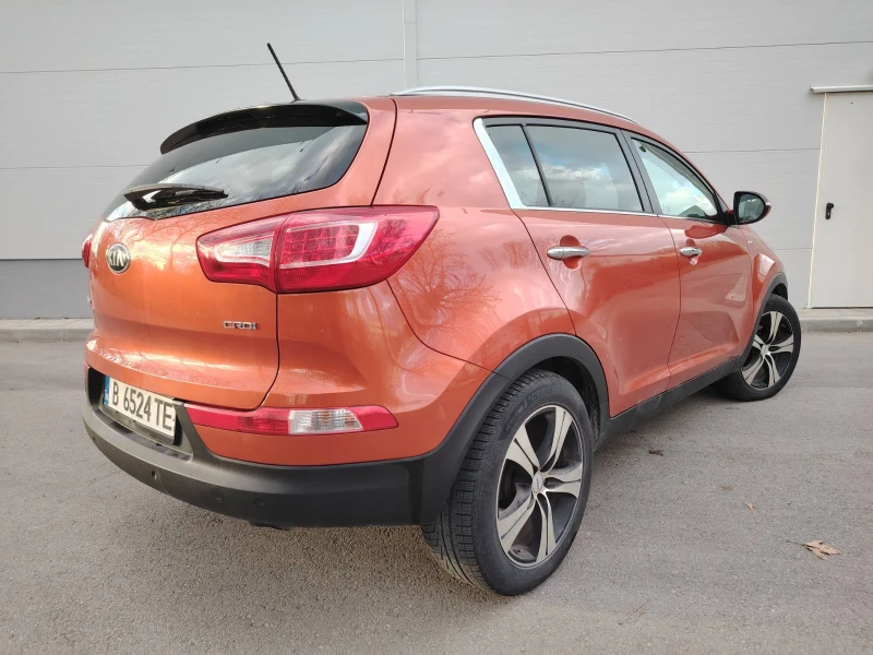 Kia Sportage, снимка 5 - Автомобили и джипове - 48530728