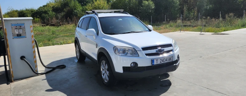 Chevrolet Captiva 2010г 7местен, снимка 1 - Автомобили и джипове - 49454697