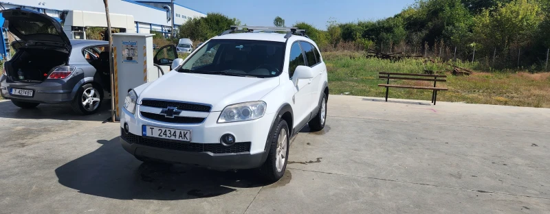 Chevrolet Captiva 2010г 7местен, снимка 2 - Автомобили и джипове - 49454697